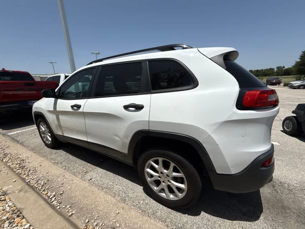 Thumbnail: 2016 Jeep Cherokee - 3