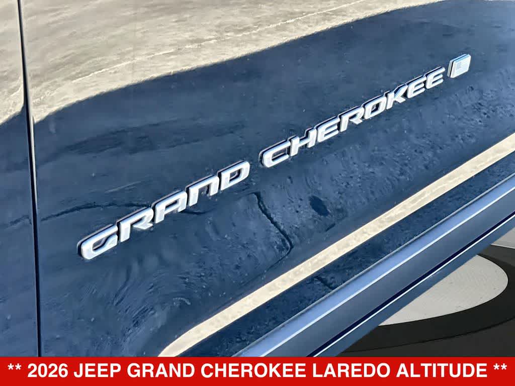 Thumbnail: 2026 Jeep Grand Cherokee - 8