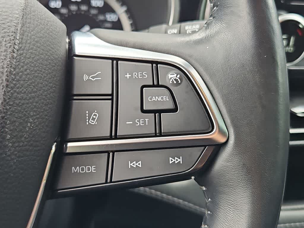 Thumbnail: 2021 Toyota Highlander - 27