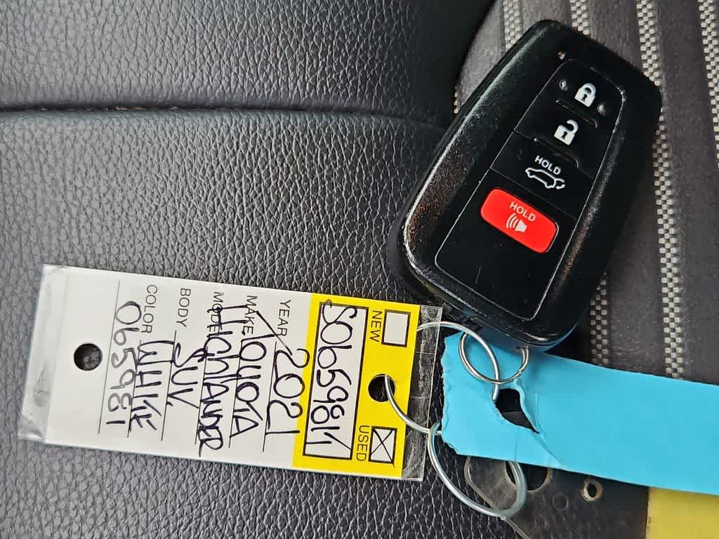 Thumbnail: 2021 Toyota Highlander - 36