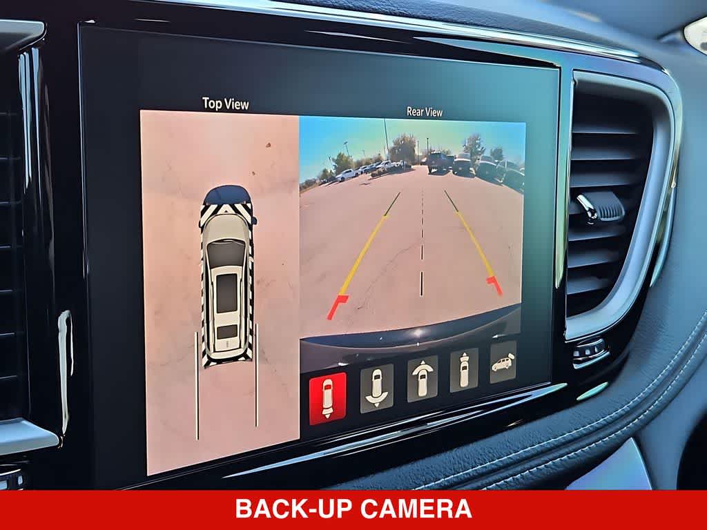 Thumbnail: 2026 Chrysler Pacifica - 29