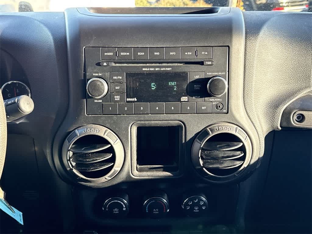 Thumbnail: 2018 Jeep Wrangler - 17