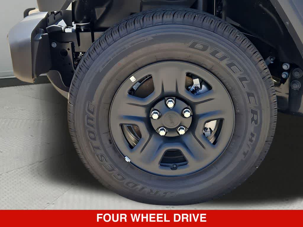 Thumbnail: 2026 Jeep Gladiator - 14