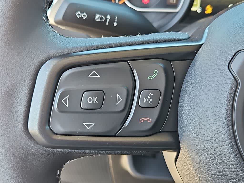 Thumbnail: 2026 Jeep Gladiator - 24