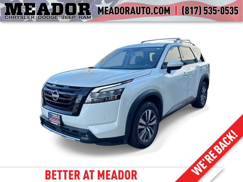 2023 Nissan Pathfinder SL's photo