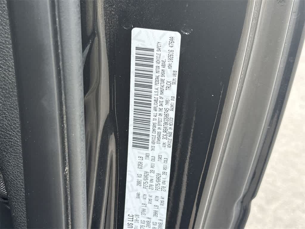 Thumbnail: 2019 RAM 1500 Classic - 23