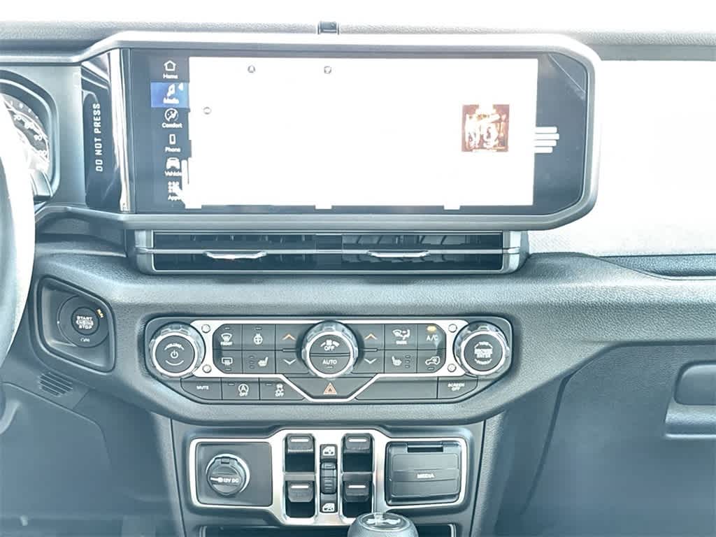 Thumbnail: 2025 Jeep Wrangler - 14