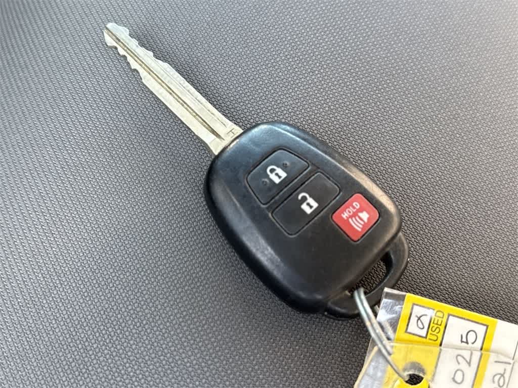 Thumbnail: 2021 Toyota Tundra - 30