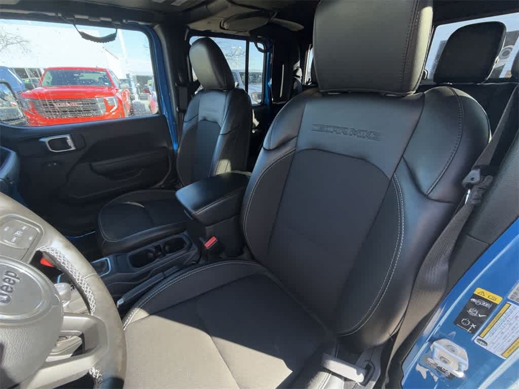 Thumbnail: 2023 Jeep Gladiator - 11