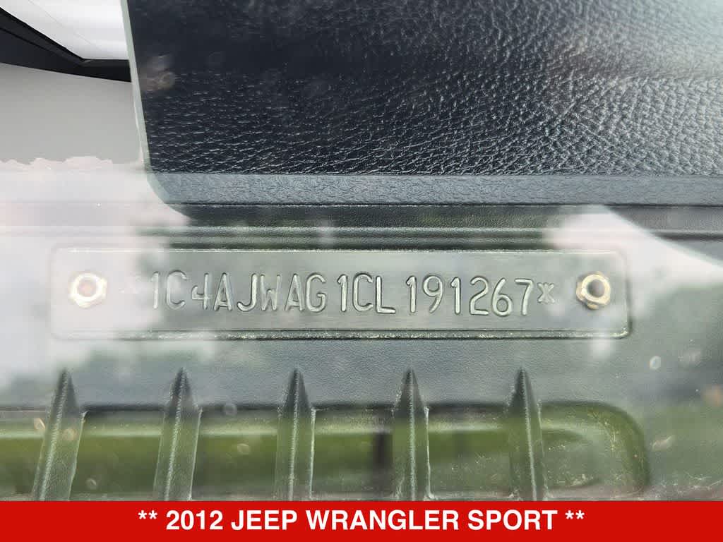 Thumbnail: 2012 Jeep Wrangler - 33