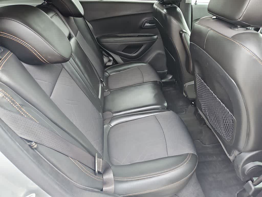 Thumbnail: 2020 Chevrolet Trax - 21