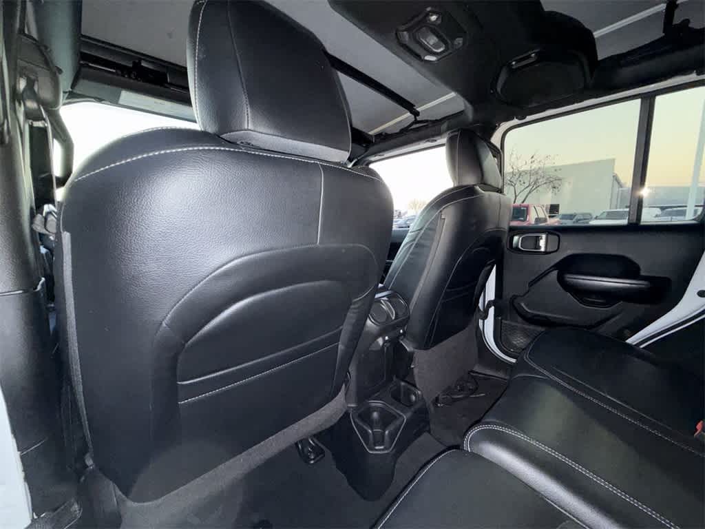 Thumbnail: 2019 Jeep Wrangler - 11