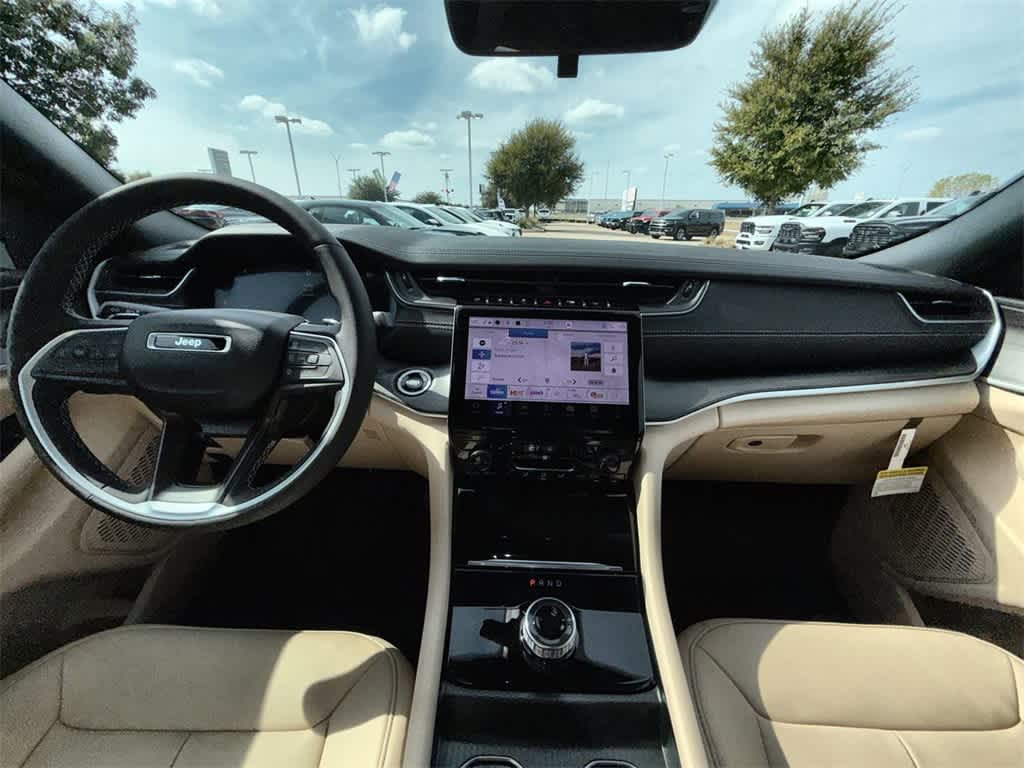 Thumbnail: 2025 Jeep Grand Cherokee - 14