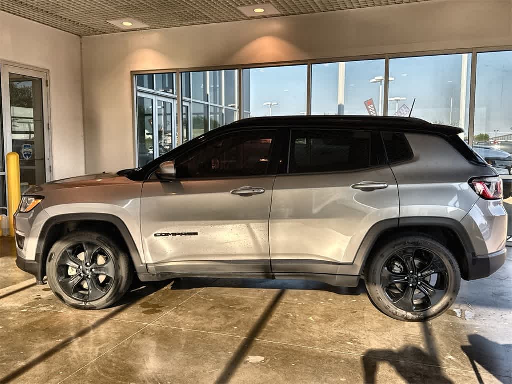Thumbnail: 2019 Jeep Compass - 3