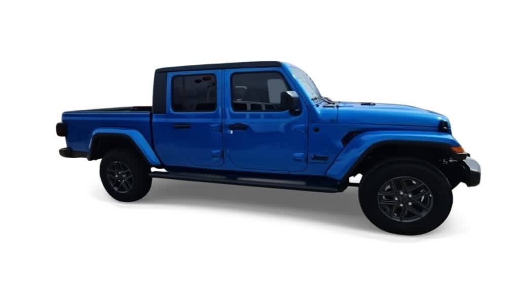 Thumbnail: 2025 Jeep Gladiator - 2