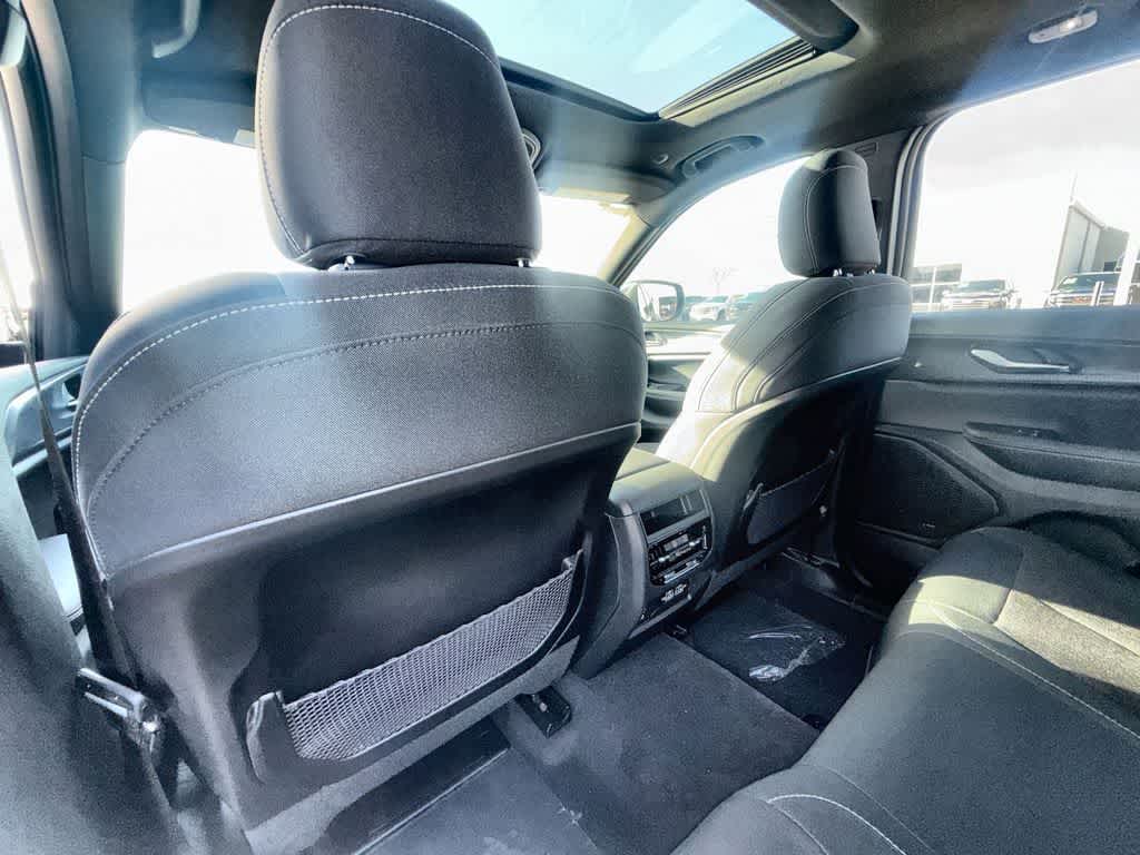 Thumbnail: 2026 Jeep Grand Cherokee L - 12