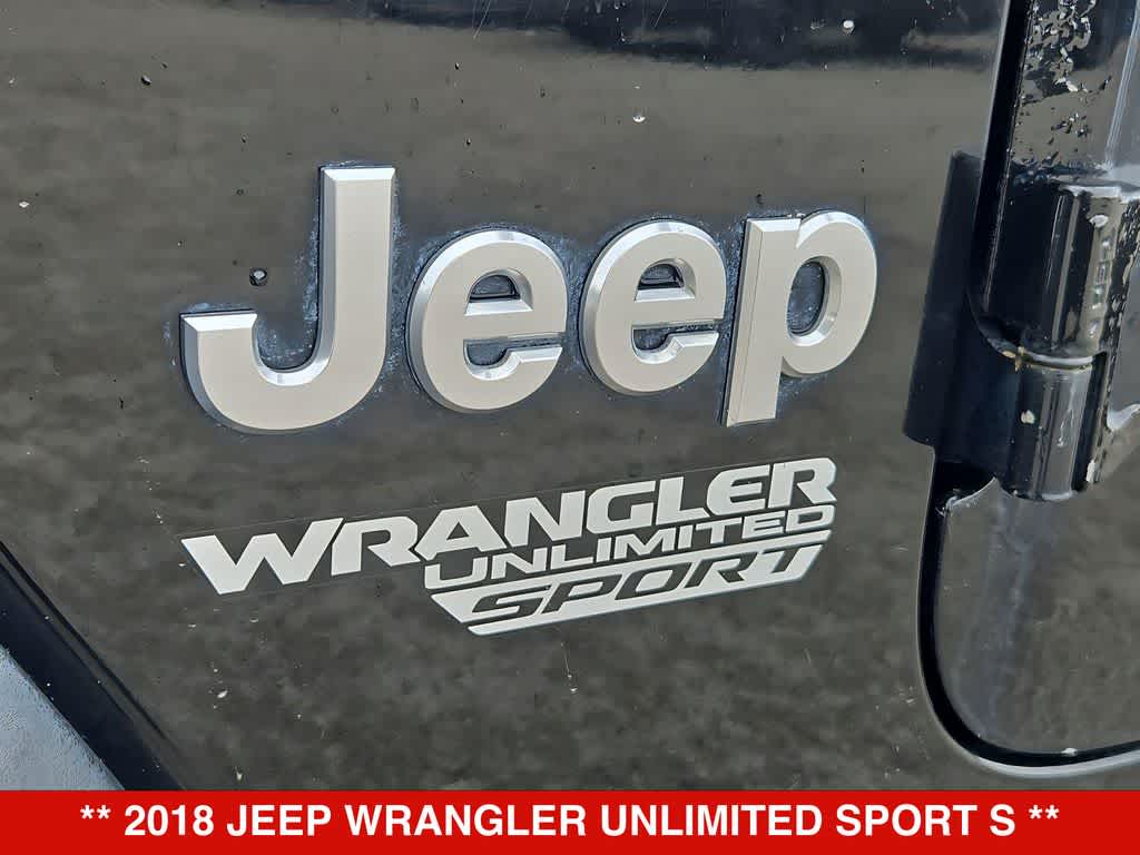 Thumbnail: 2018 Jeep Wrangler - 12