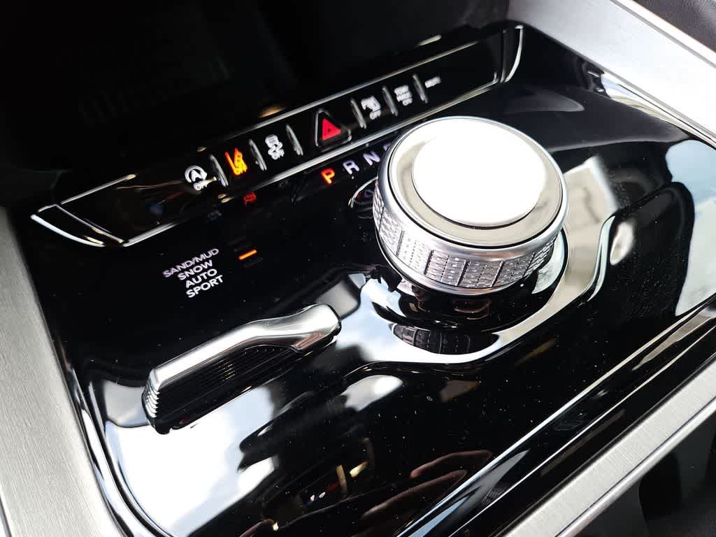 Thumbnail: 2026 Jeep Grand Wagoneer - 29