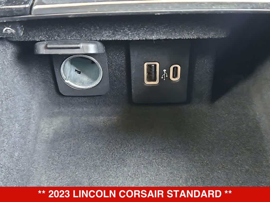 Thumbnail: 2023 Lincoln Corsair - 31
