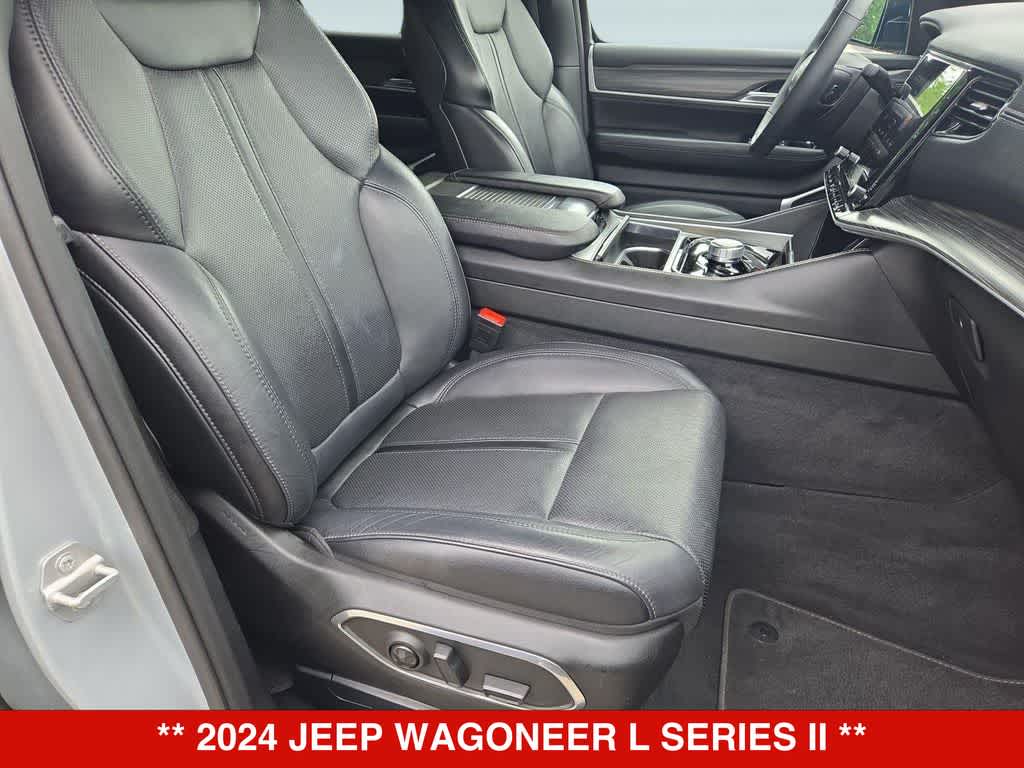 Thumbnail: 2024 Jeep Wagoneer - 20
