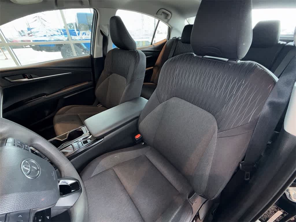 Thumbnail: 2025 Toyota Camry - 11