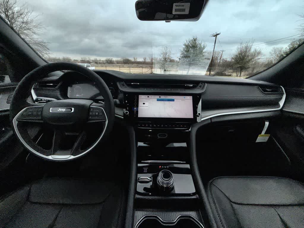 Thumbnail: 2026 Jeep Grand Cherokee - 15