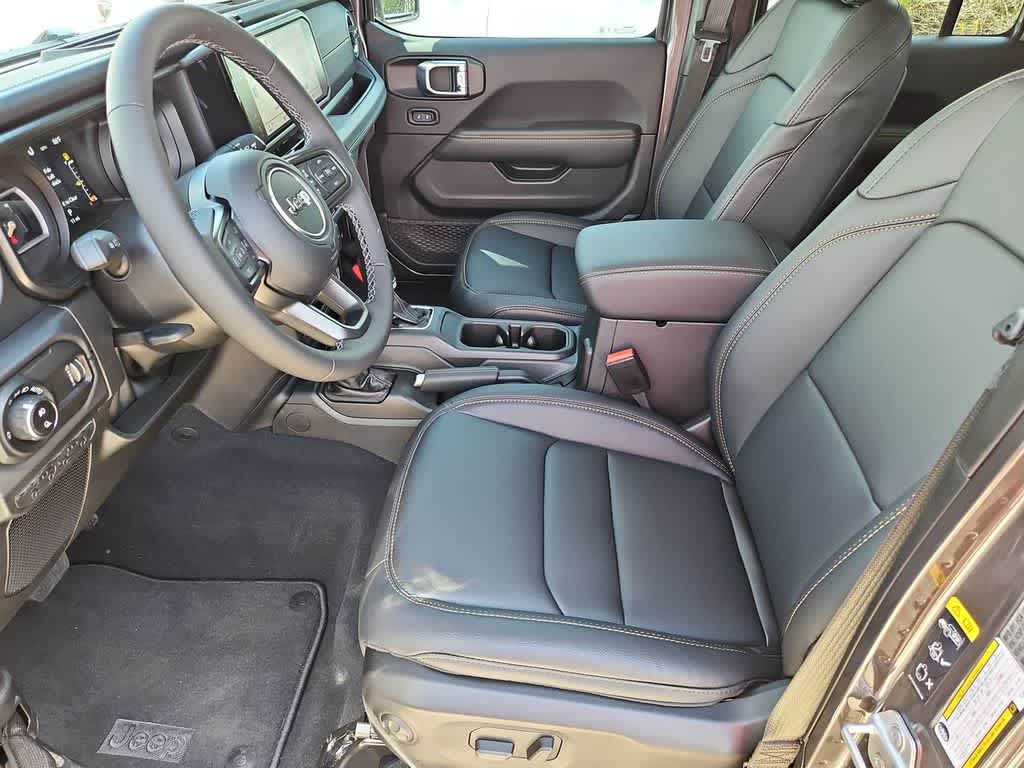 Thumbnail: 2026 Jeep Gladiator - 17