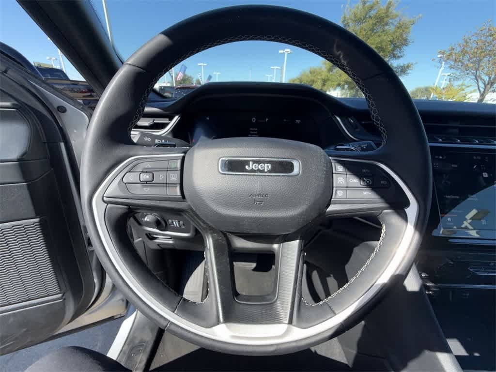 Thumbnail: 2024 Jeep Grand Cherokee L - 21