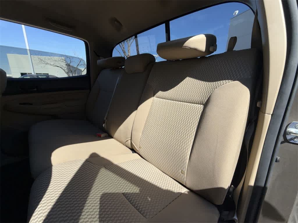 Thumbnail: 2013 Toyota Tacoma - 12