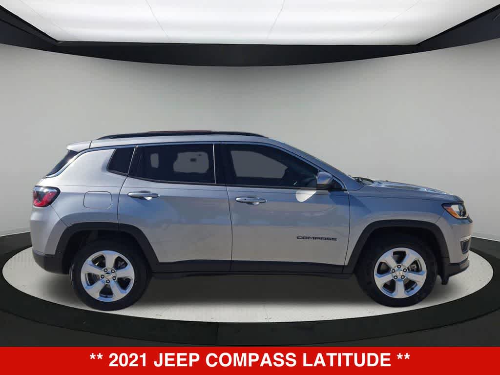 Thumbnail: 2021 Jeep Compass - 7
