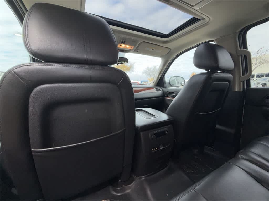 Thumbnail: 2011 Chevrolet Tahoe - 10