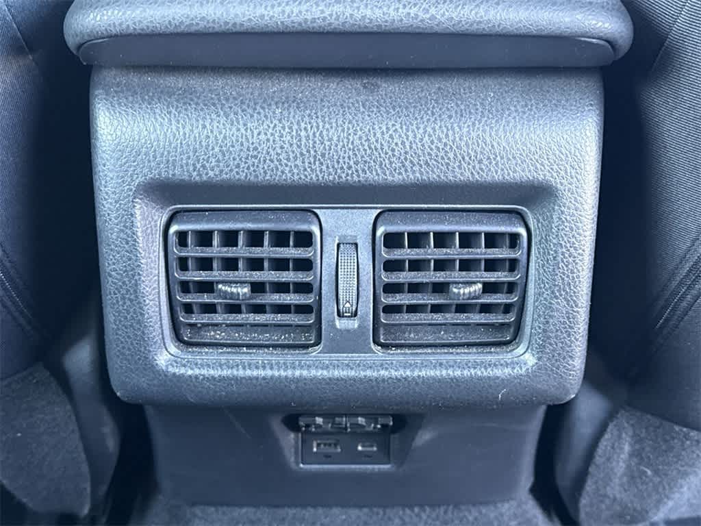 Thumbnail: 2025 Toyota Camry - 20