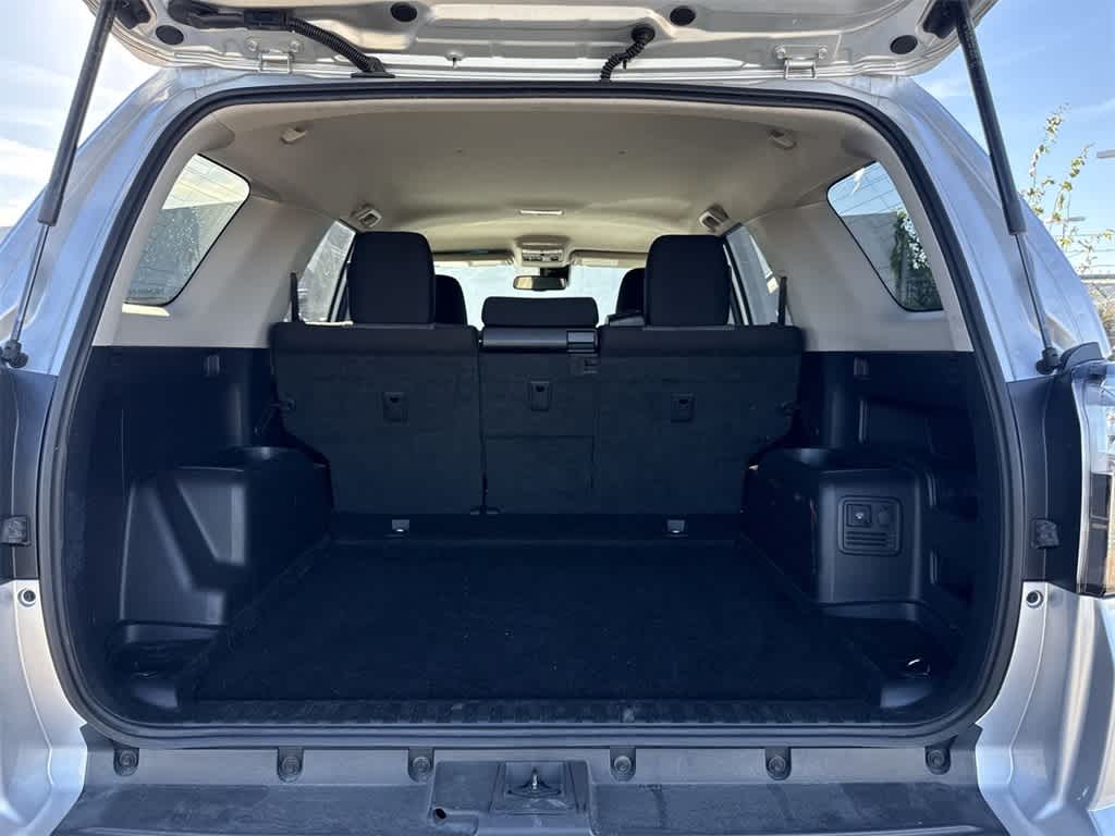 Thumbnail: 2022 Toyota 4Runner - 19