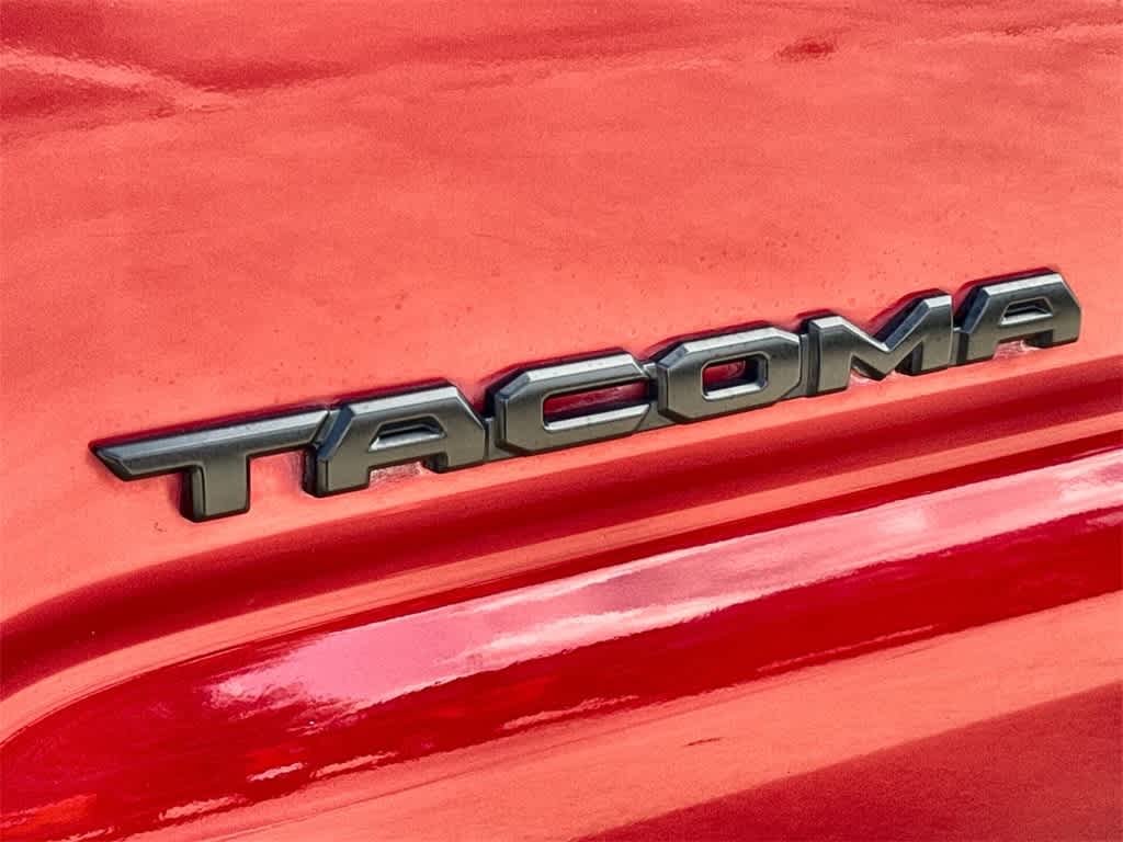 Thumbnail: 2022 Toyota Tacoma - 7