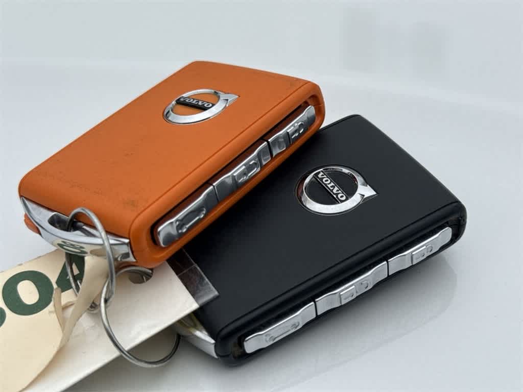 Thumbnail: 2023 Volvo XC60 - 22