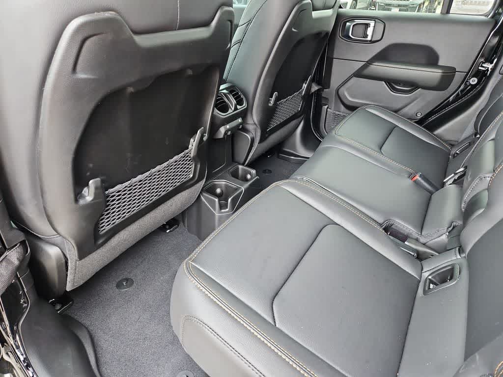 Thumbnail: 2026 Jeep Gladiator - 19