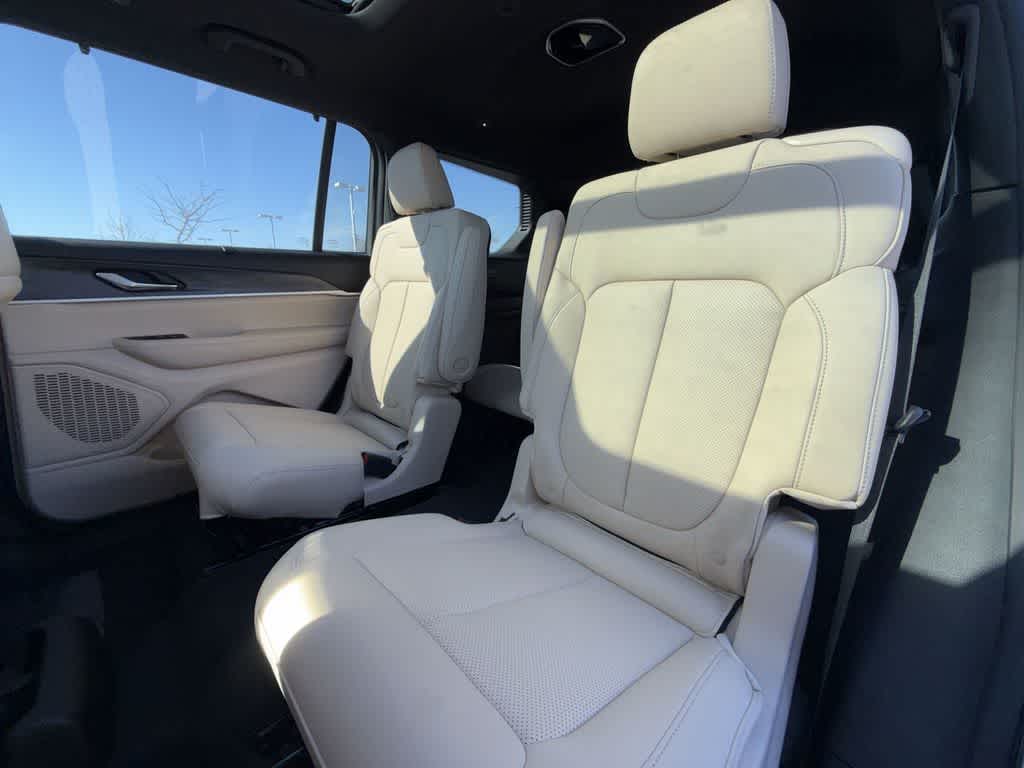 Thumbnail: 2025 Jeep Grand Cherokee L - 10