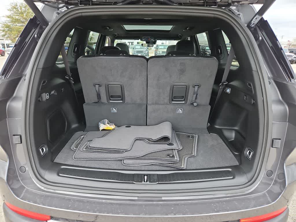 Thumbnail: 2026 Jeep Grand Cherokee L - 35