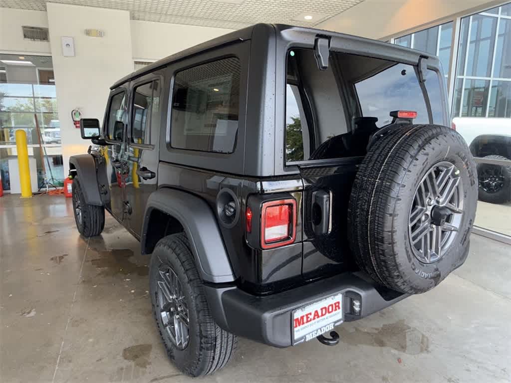 Thumbnail: 2025 Jeep Wrangler - 4