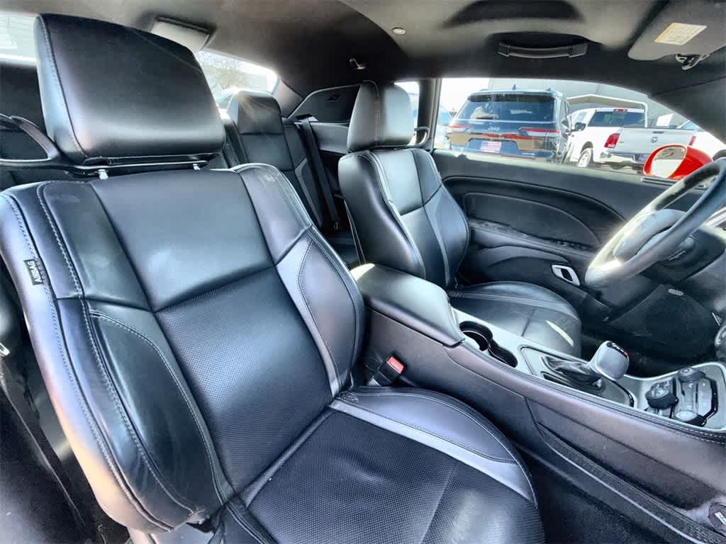 Thumbnail: 2016 Dodge Challenger - 11