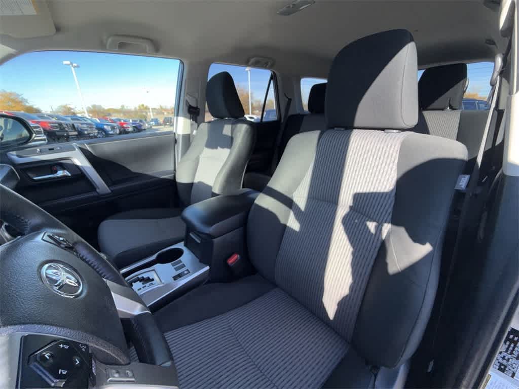 Thumbnail: 2022 Toyota 4Runner - 9