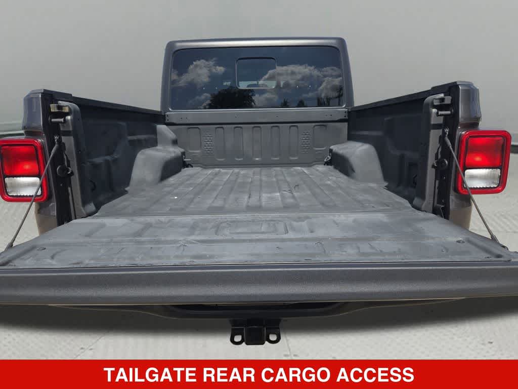 Thumbnail: 2021 Jeep Gladiator - 31