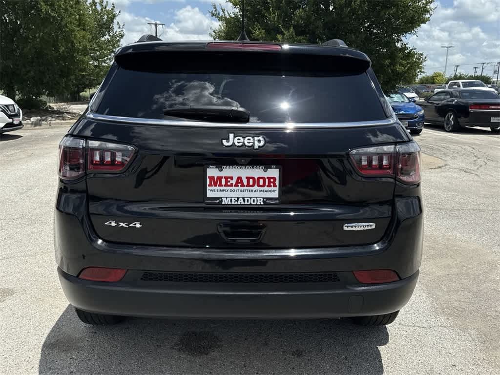 Thumbnail: 2022 Jeep Compass - 6