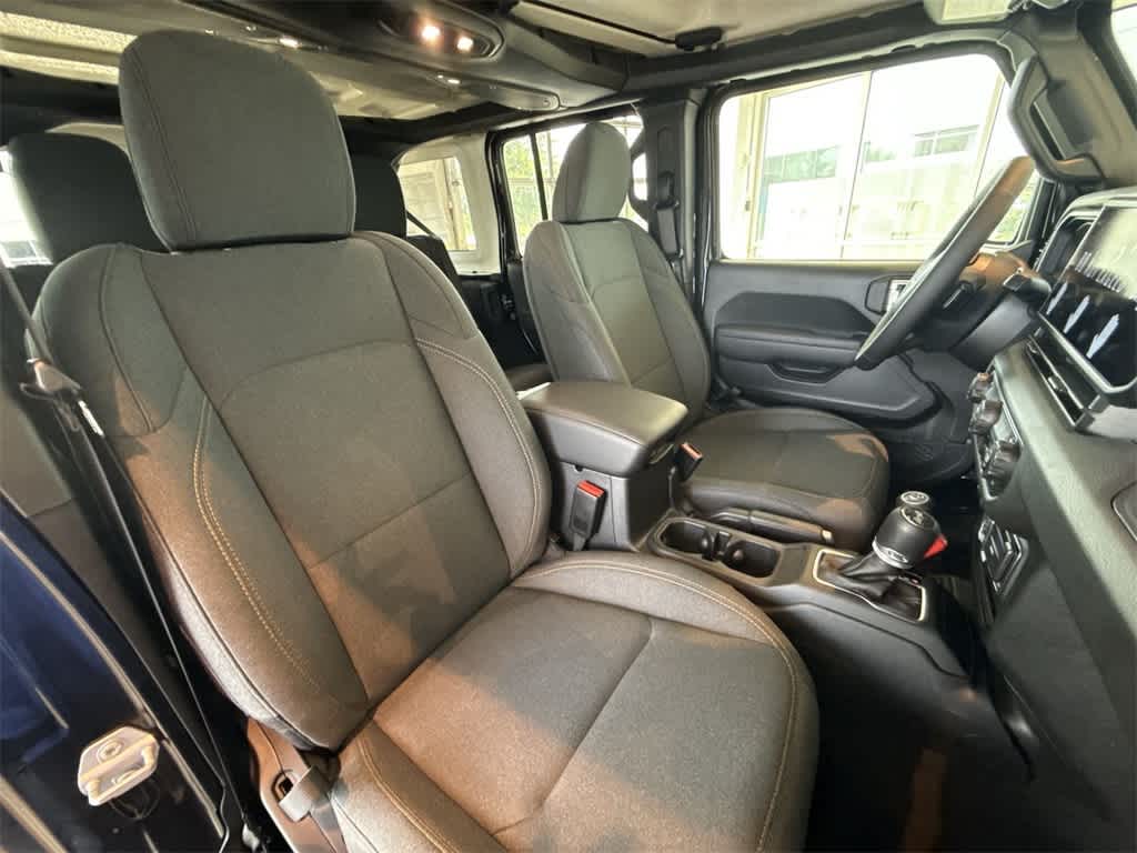 Thumbnail: 2025 Jeep Wrangler - 13