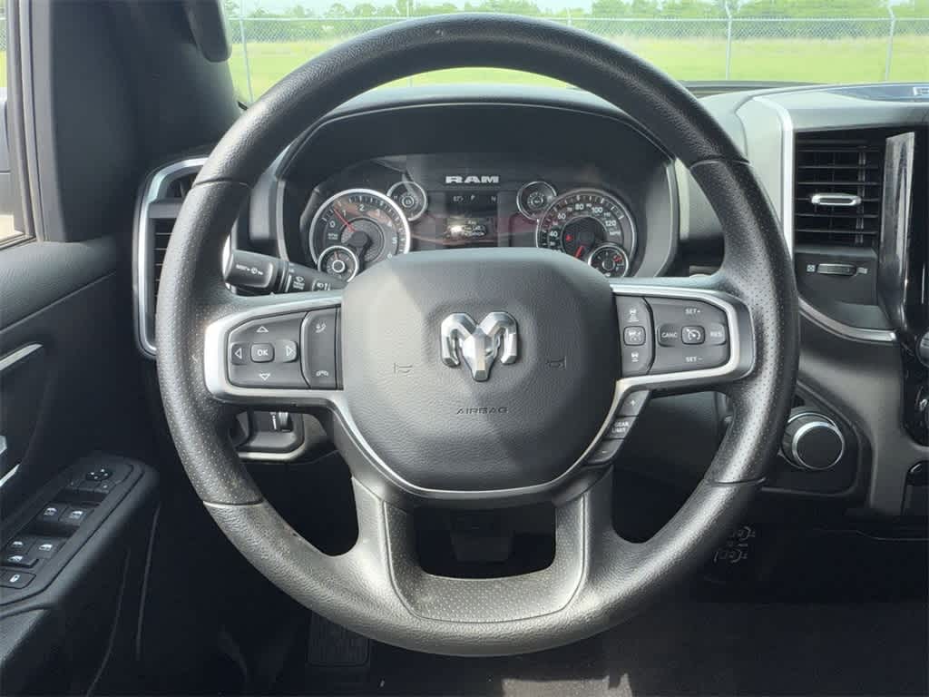 Thumbnail: 2025 RAM 1500 - 17