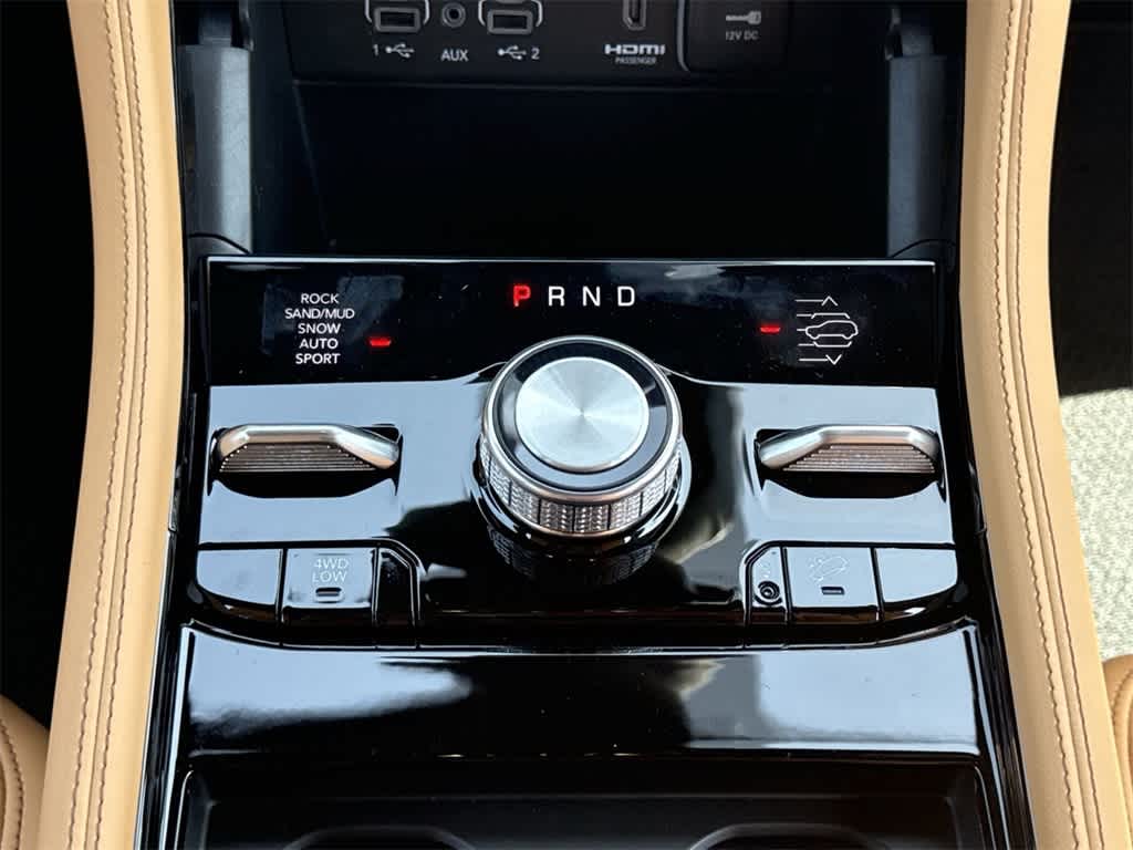 Thumbnail: 2025 Jeep Grand Cherokee - 16