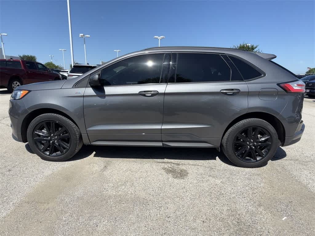 2022 Ford Edge ST-Line photo 3