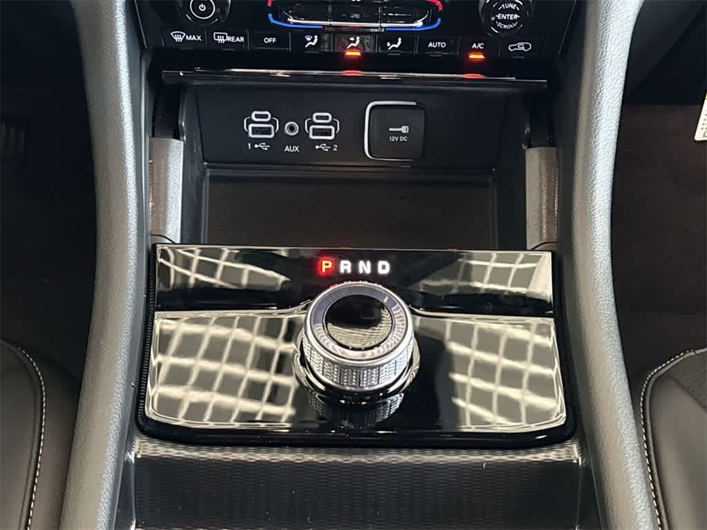 Thumbnail: 2025 Jeep Grand Cherokee - 16