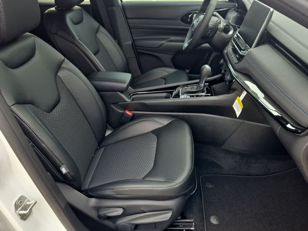 Thumbnail: 2026 Jeep Compass - 22