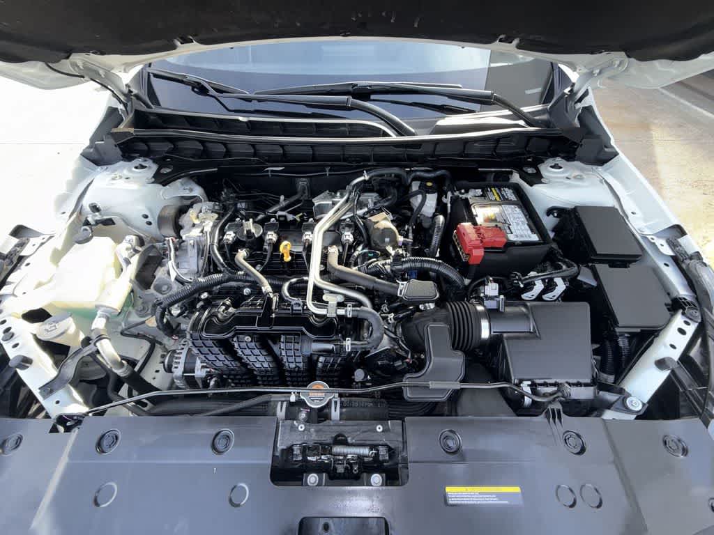 Thumbnail: 2022 Nissan Altima - 10